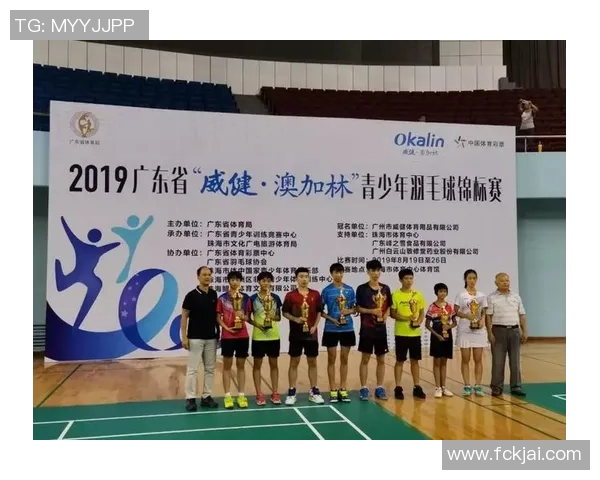 深圳羽毛球队与杭州羽毛球队赛后复盘力量对比分析与战术探讨