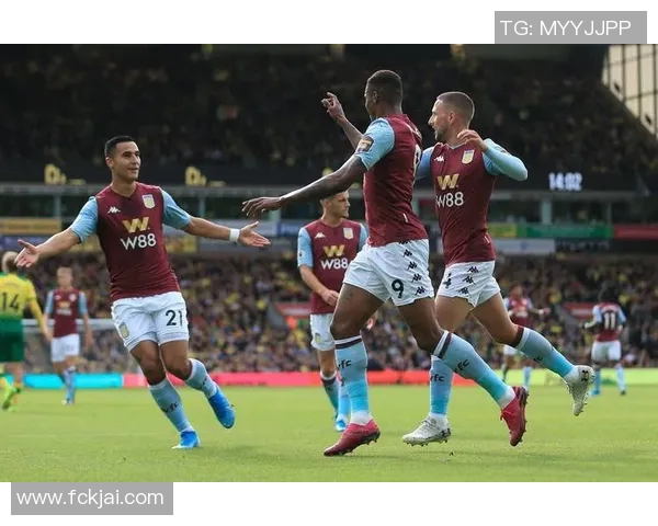 维拉足球明星阵容揭秘球队历史上最闪耀的球员们回顾 维拉足球明星阵容揭秘球队历史上最闪耀的球员们回顾