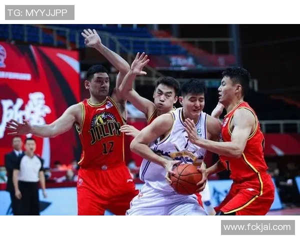 北京足球队积分榜领跑80分争夺冠军赛荣耀在即