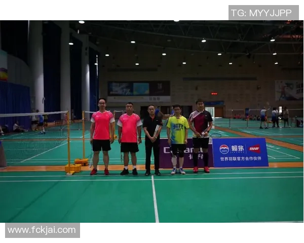 广州羽毛球队创新盯防策略助力竞技水平提升的深度分析与探讨 广州羽毛球队创新盯防策略助力竞技水平提升的深度分析与探讨