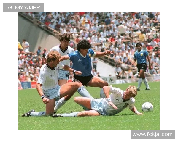 清朝时期足球明星的传奇故事与历史影响探讨